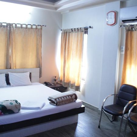 New Metro Guest House Kolkata Exterior photo