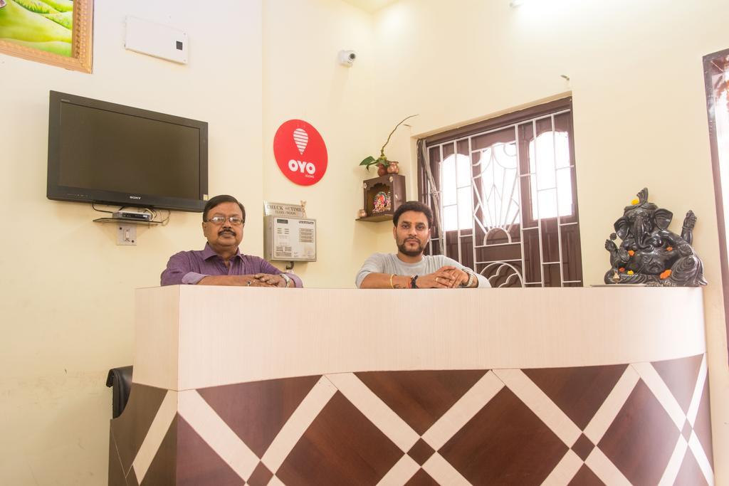 New Metro Guest House Kolkata Exterior photo